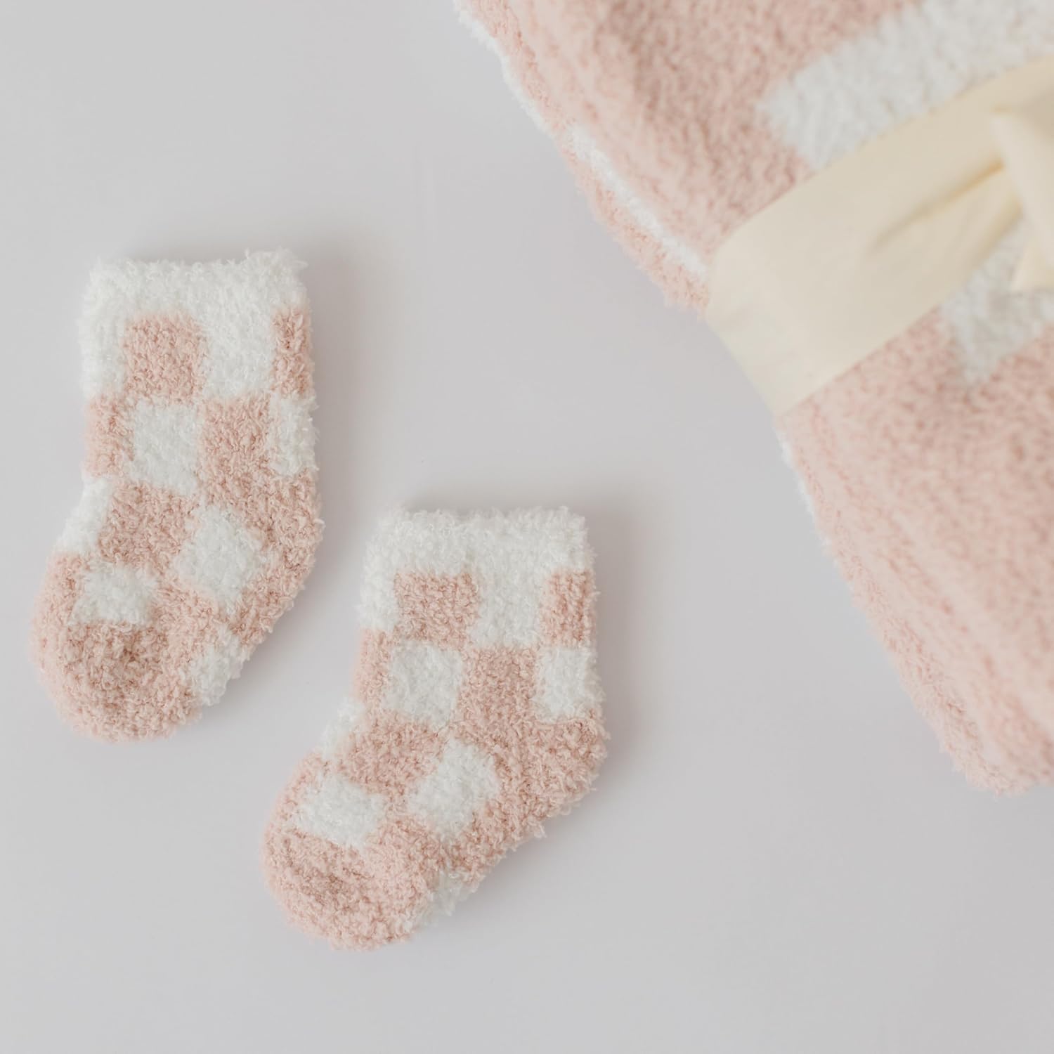 Checkered Blanket & Sock Sets