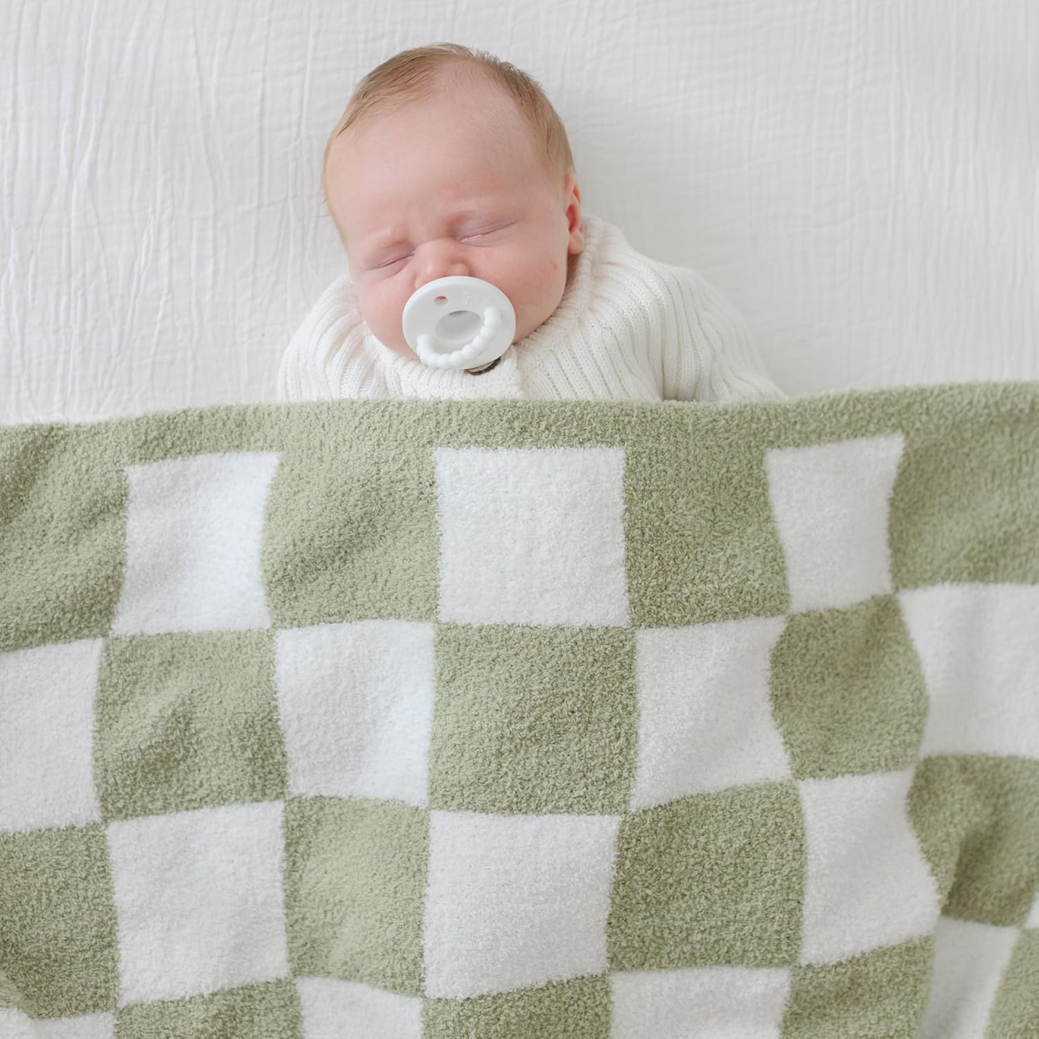 Checkered Blanket & Sock Sets