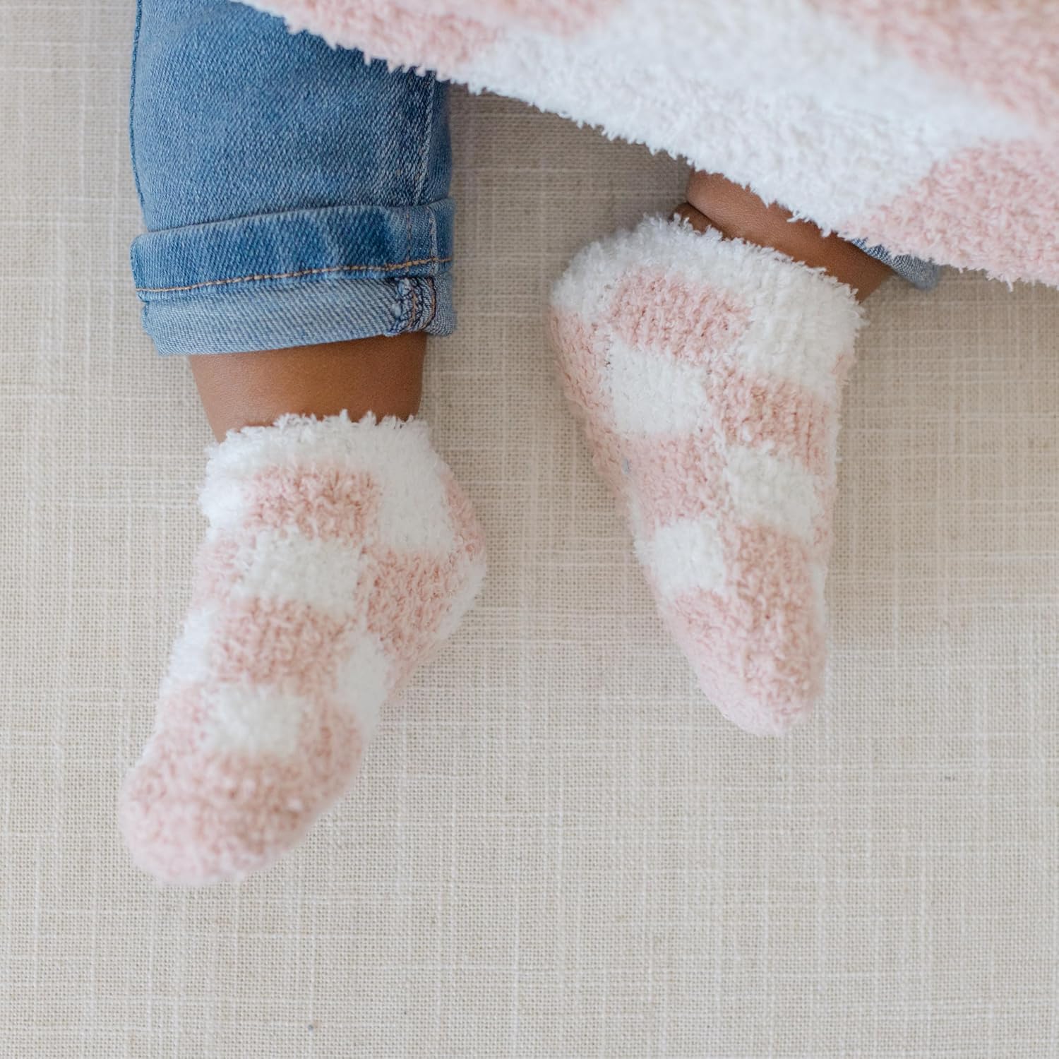 Checkered Blanket & Sock Sets